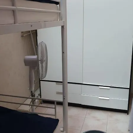 Quiet Flat Center *