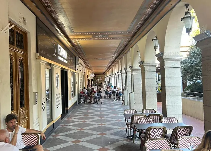 Quiet Flat Center Апартаменты Монте-Карло